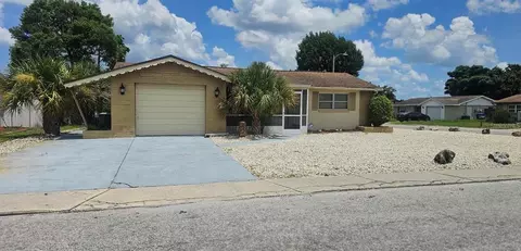 3309 Primrose Dr, Holiday, FL 34691