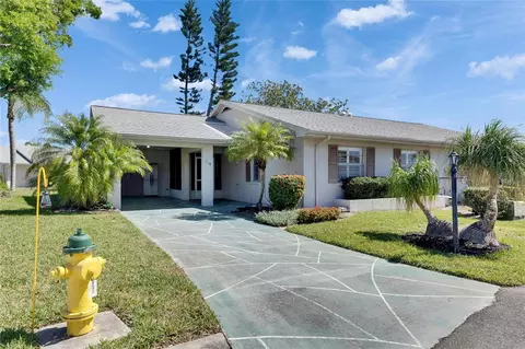 119 Glendower Cir #269, Sun City Center, FL 33573