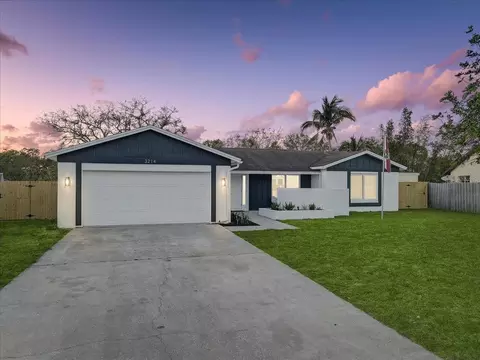 3214 40th St W, Bradenton, FL 34205