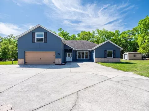 355 Braddock Ave, Osteen, FL 32764
