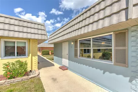 201 Bedford St #81, Sun City Center, FL 33573