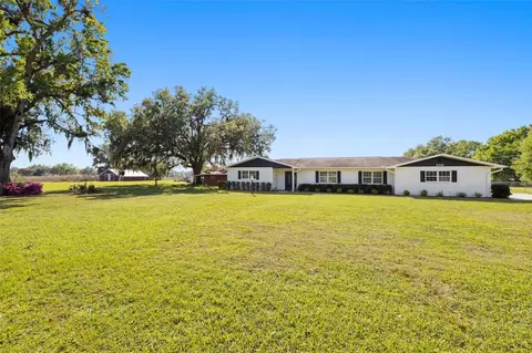 5305 Coronet Rd, Plant City, FL 33566