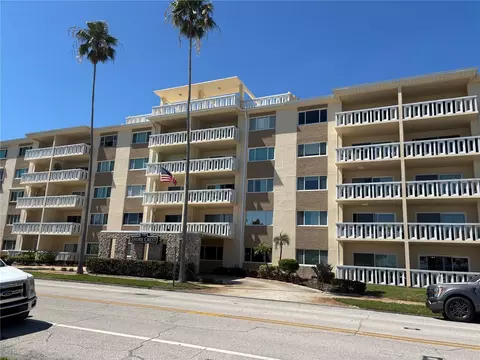 1200 N Shore Dr NE #212, Saint Petersburg, FL 33701