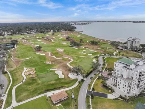 220 Belleview Blvd #701, Belleair, FL 33756
