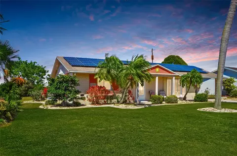 1515 Arrowhead Dr, Sun City Center, FL 33573
