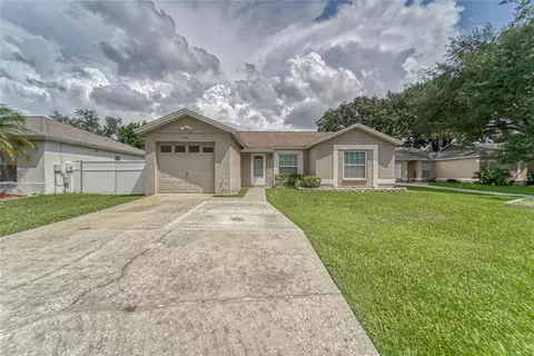 1908 Dartford Ct, Valrico, FL 33594