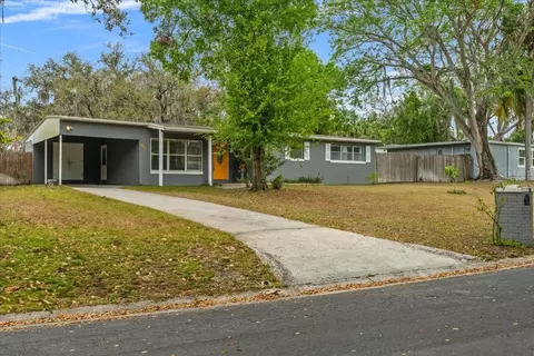611 E River Dr, Temple Terrace, FL 33617