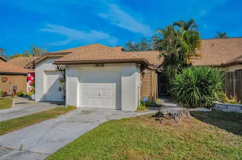 1908 Bayshore Ct, Safety Harbor, FL 34695