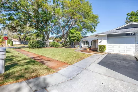 11791 111th Ter, Seminole, FL 33778