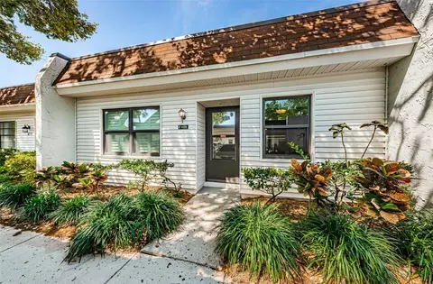 9214 Mission Oaks Blvd, Seminole, FL 33776
