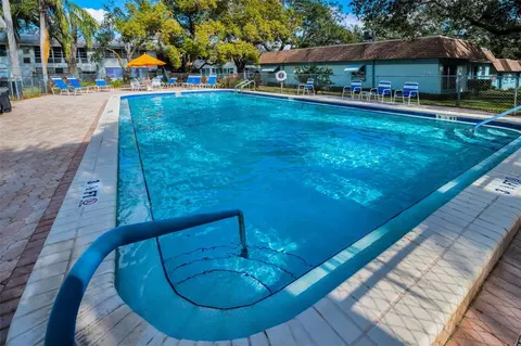 200 Glennes Ln #201, Dunedin, FL 34698