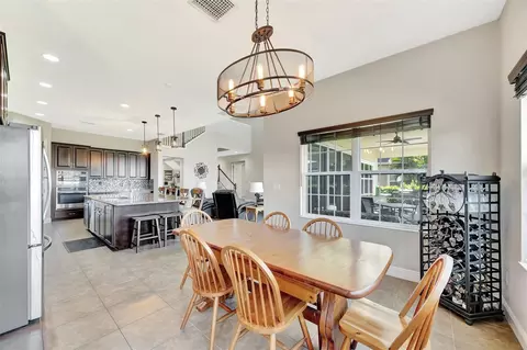 Dining - 6324 Brevada Ln, Apollo Beach, FL 33572 photo 3 of 4