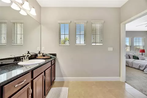 Bath - 6324 Brevada Ln, Apollo Beach, FL 33572 photo 7 of 7