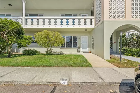 2400 Columbia Dr #20, Clearwater, FL 33763