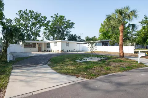 242 11th Ave SW, Largo, FL 33770