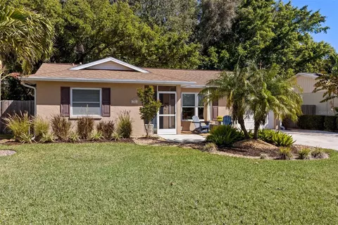 14 Cypress Dr, Palm Harbor, FL 34684
