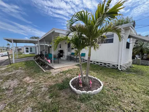 12766 Seminole Blvd #101, Largo, FL 33778