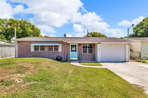1043 Pineview Pl, Lakeland, FL 33801