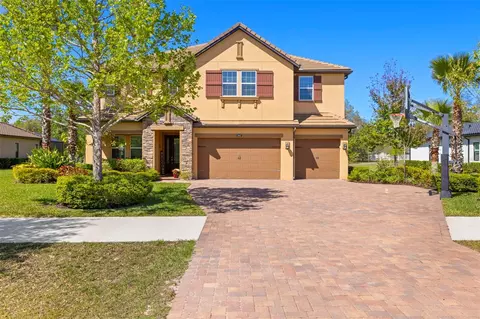 17915 Barn Close Dr, Lutz, FL 33559
