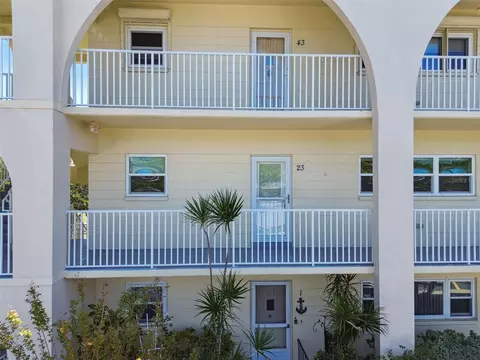 2259 Costa Rican Dr #23, Clearwater, FL 33763