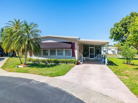 32 Palm Forest Dr, Largo, FL 33770 photo 1