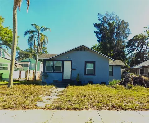 226 18th Ave S, Saint Petersburg, FL 33705