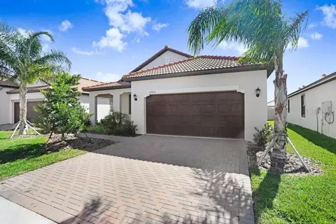17214 Star Banks St, Wimauma, FL 33598