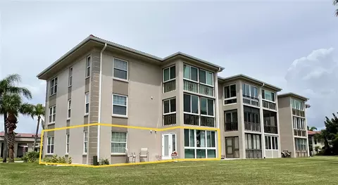 10215 Regal Dr #19, Largo, FL 33774