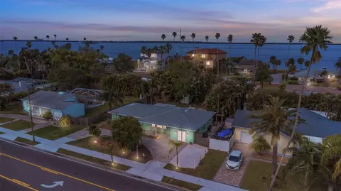 1582 Bayshore Blvd, Dunedin, FL 34698