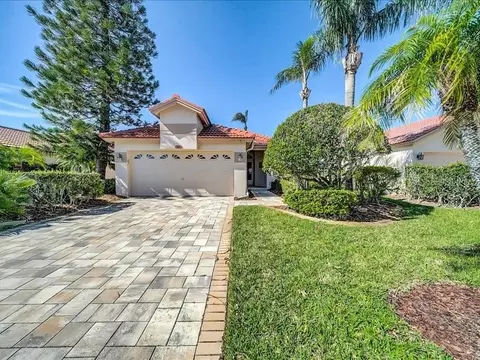 1290 Dartford Dr, Tarpon Springs, FL 34688