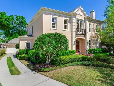 2927 W Bayshore Ct, Tampa, FL 33611