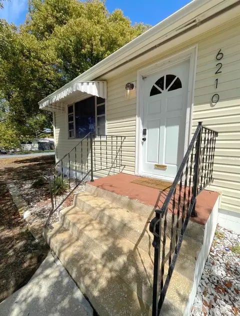 6210 Monroe St, New Port Richey, FL 34653
