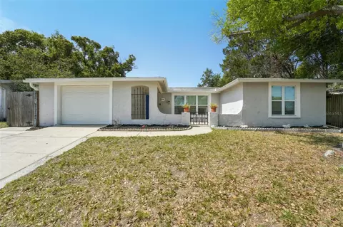 9341 Gray Fox Ln, Port Richey, FL 34668