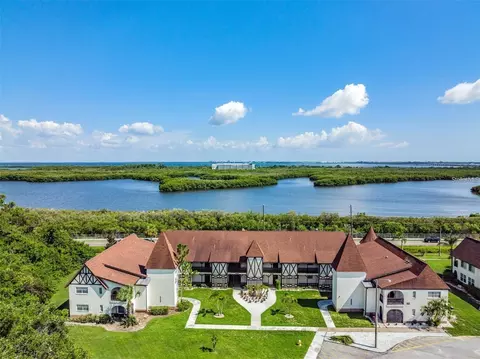 320 N Bayshore Blvd #208, Clearwater, FL 33759
