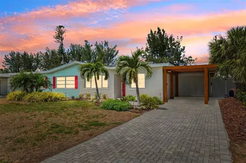 438 62nd St, Holmes Beach, FL 34217