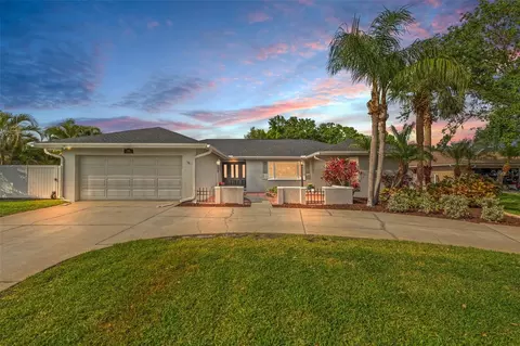 1433 74th Cir NE, Saint Petersburg, FL 33702