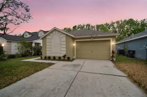 7423 Oxford Garden Cir, Apollo Beach, FL 33572