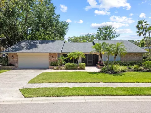 1810 Pine Hill Dr, Safety Harbor, FL 34695