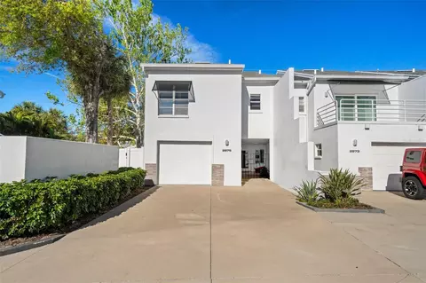 2975 W Knights Ave, Tampa, FL 33611