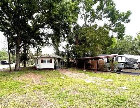 6245 Fine St, Weeki Wachee, FL 34607
