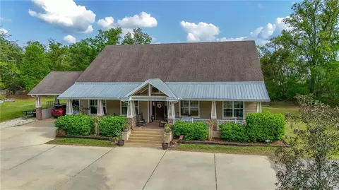 6448 Country Club Rd, Wesley Chapel, FL 33544