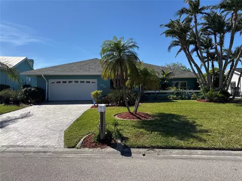 6319 Cocoa Ln, Apollo Beach, FL 33572