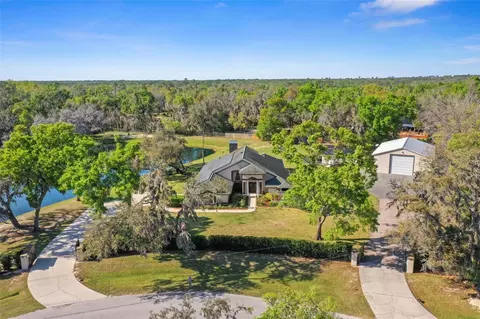 8403 Southwood Pines St, Lithia, FL 33547