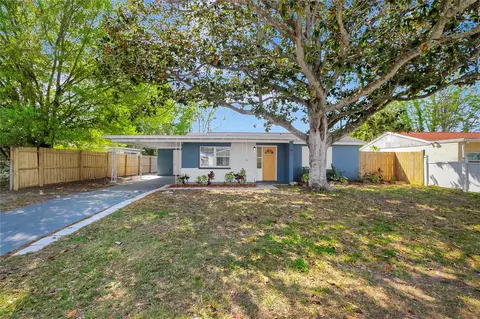 10801 Aaron St, Port Richey, FL 34668