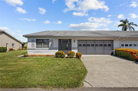 2411 Lancaster Dr, Sun City Center, FL 33573