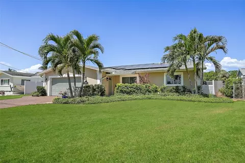 1361 46th Ave NE, Saint Petersburg, FL 33703