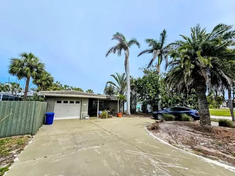 103 1st St, Belleair Beach, FL 33786