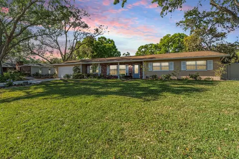 805 Sparrow Ave, Palm Harbor, FL 34683
