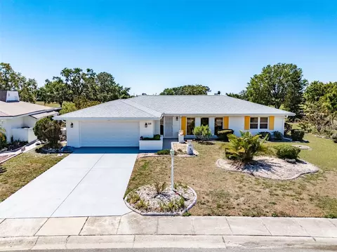 688 Allegheny Dr, Sun City Center, FL 33573