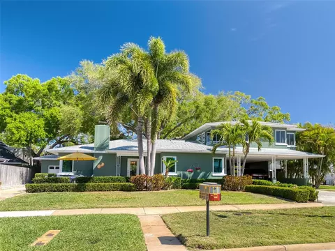 126 Orangewood Dr, Dunedin, FL 34698